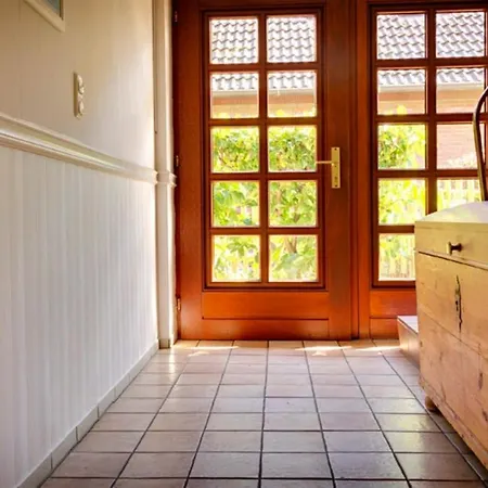 Ferienhof Mau Appartementhaus Rot - #10869 Apartment Meeschendorf